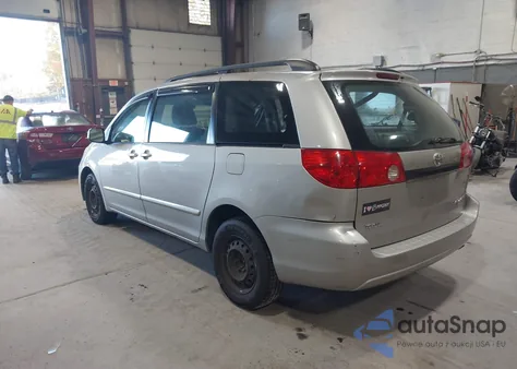 2009 Toyota Sienna Ce z USA, uszkodzony, nr VIN 5TDZK23C39S242858